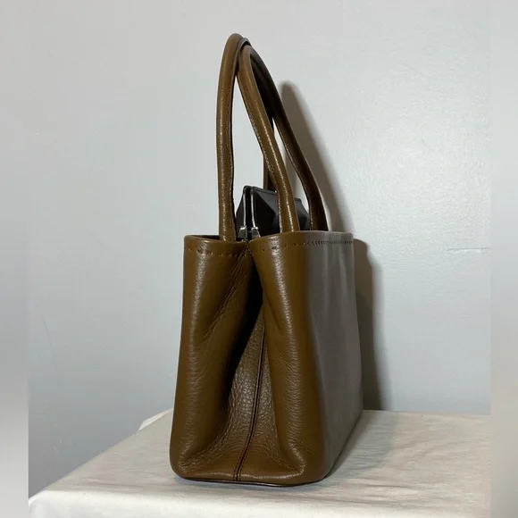 *Authentic* MaxMara handbag - Picture 7 of 16